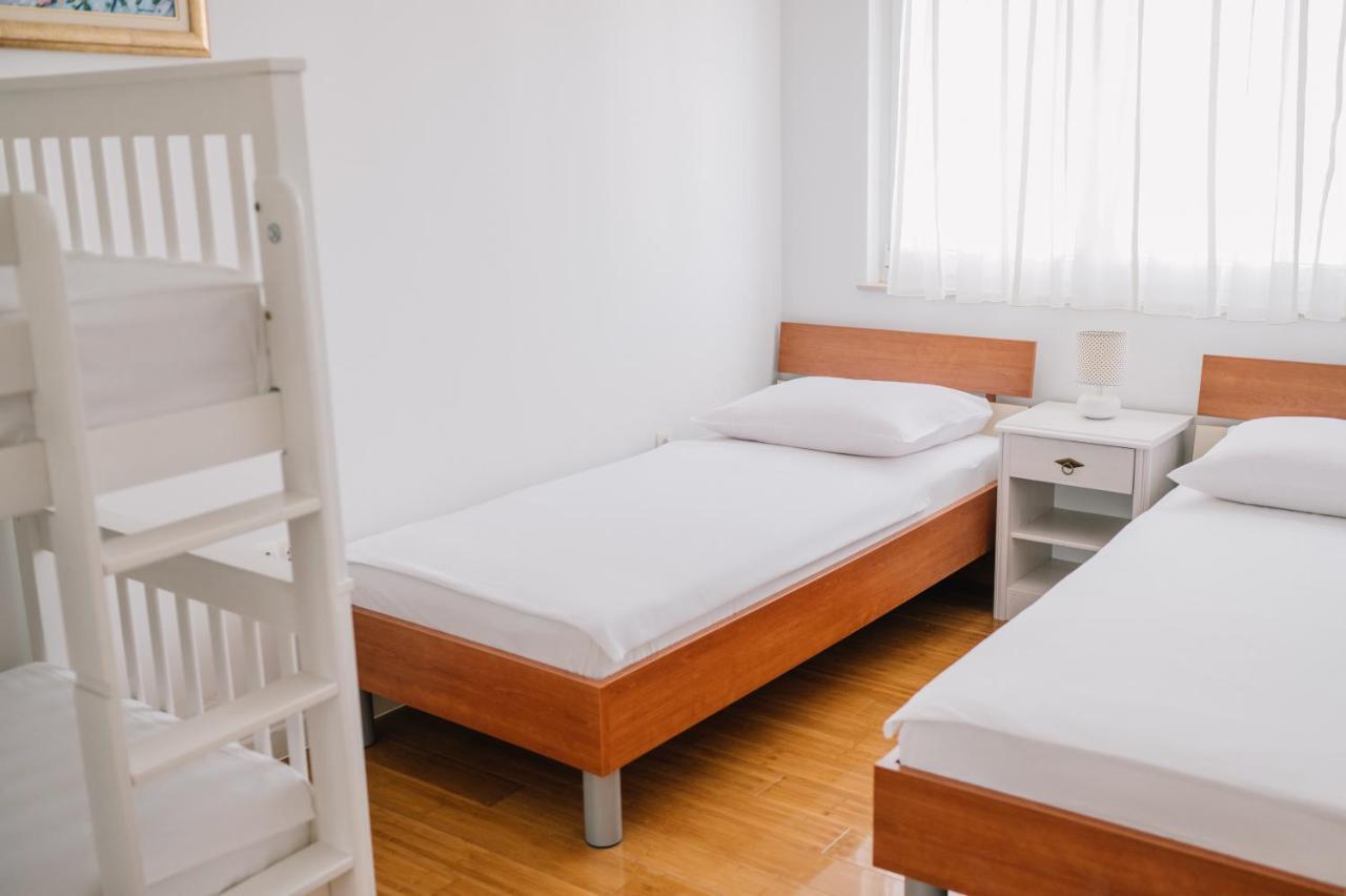 Apartman Petra Трогир Екстериор снимка
