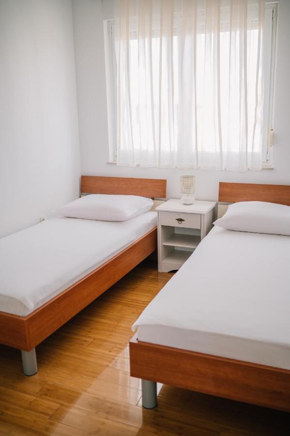Apartman Petra Трогир Екстериор снимка